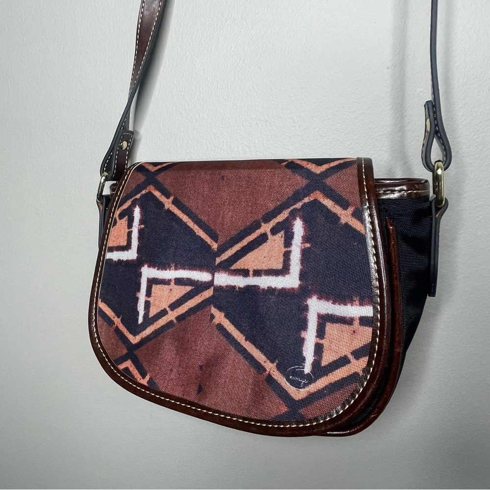 Abstract Print Crossbody Bag
